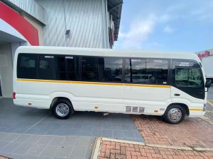 Toyota Coaster 2.8D GL automatic 23 Seater B/S - Image 3