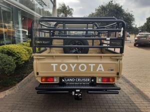 Toyota Land Cruiser 79 2.8 GD-6D/C - Image 5