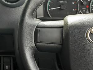 Toyota Land Cruiser 79 2.8 GD-6D/C - Image 9