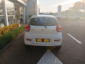 Toyota Vitz 1.0 XR AMT - Image 5