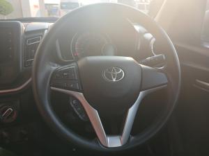 Toyota Vitz 1.0 XR AMT - Image 8
