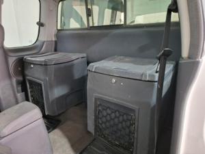 Isuzu KB 300D-Teq Extended cab LX - Image 11