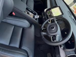 Volvo XC90 T8 Plug-In Hybrid AWD Ultra Dark - Image 6