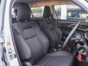 Suzuki Swift 1.2 GL+ manual - Image 17