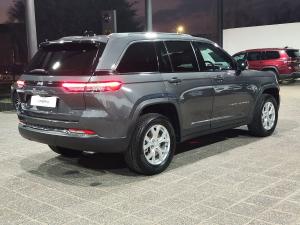 Jeep Grand Cherokee 3.6 4x4 Limited - Image 9