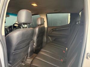 Isuzu D-Max 300 3.0TD double cab X-Rider - Image 7