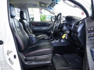 Isuzu D-Max 250 double cab X-Rider X Limited - Image 10