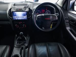 Isuzu D-Max 250 double cab X-Rider X Limited - Image 14