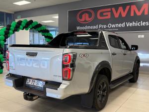 Isuzu D-Max 3.0TD double cab V-Cross 4x4 - Image 3