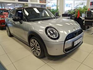MINI Cooper C 5-door - Image 2