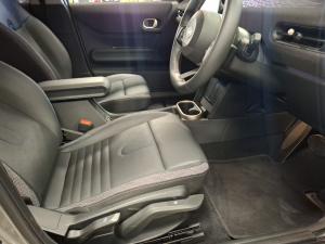 MINI Cooper C 5-door - Image 5