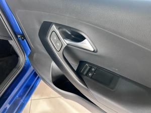 Volkswagen Polo Vivo hatch 1.4 - Image 9