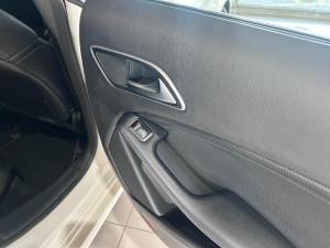 Mercedes-Benz CLA CLA200 auto - Image 11