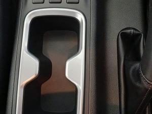 Nissan Navara 2.5DDTi double cab SE Plus auto - Image 17