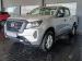 Nissan Navara 2.5DDTi double cab SE Plus auto - Thumbnail 2