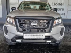 Nissan Navara 2.5DDTi double cab SE Plus auto - Image 3