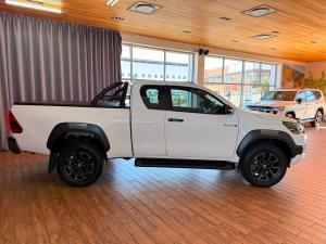 Toyota Hilux 2.8GD-6 Xtra cab Legend auto - Image 12