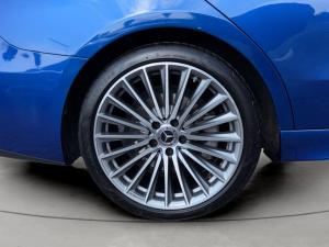 Mercedes-Benz C-Class C200 Avantgarde - Image 16