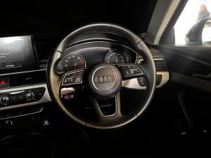 Audi A4 35TFSI Advanced - Image 3