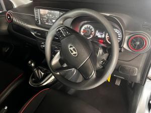 Hyundai Grand i10 1.0 Premium hatch - Image 6