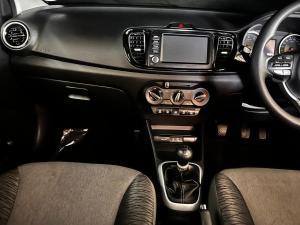 Kia Pegas 1.4 LX manual - Image 10