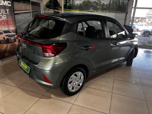 Hyundai Grand i10 1.0 Premium hatch - Image 2