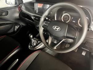 Hyundai Grand i10 1.0 Premium hatch - Image 7