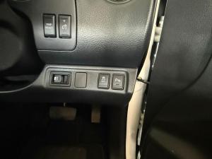 Nissan Navara 2.5DDTi double cab Pro-4X 4x4 - Image 22