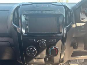 Isuzu D-Max 250 double cab X-Rider auto - Image 12
