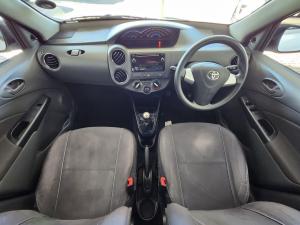 Toyota Etios hatch 1.5 Sprint - Image 6