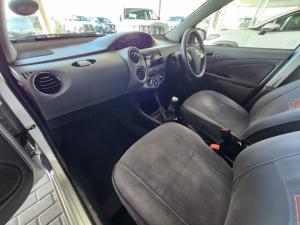 Toyota Etios hatch 1.5 Sprint - Image 7