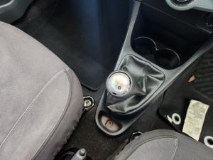 Toyota Etios hatch 1.5 Sprint - Image 10