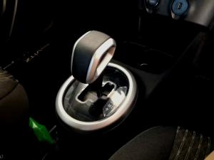 Toyota Vitz 1.0 XR auto - Image 10
