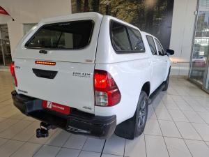 Toyota Hilux 2.4GD-6 double cab 4x4 Raider auto - Image 2
