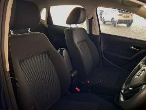 Volkswagen Polo Vivo hatch 1.4 Comfortline - Image 13