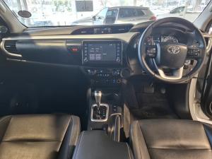 Toyota Hilux 2.8GD-6 48V double cab Raider - Image 6