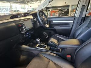 Toyota Hilux 2.8GD-6 48V double cab Raider - Image 7