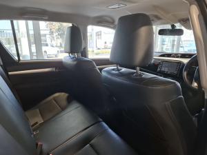 Toyota Hilux 2.8GD-6 48V double cab Raider - Image 13