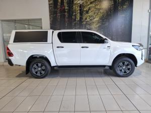 Toyota Hilux 2.8GD-6 48V double cab Raider - Image 3