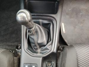 Toyota Hilux 2.4GD-6 single cab Raider manual - Image 12