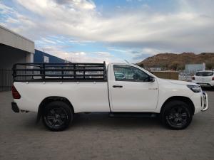 Toyota Hilux 2.4GD-6 single cab Raider manual - Image 3
