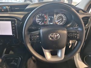 Toyota Hilux 2.4GD-6 Xtra cab Raider manual - Image 8