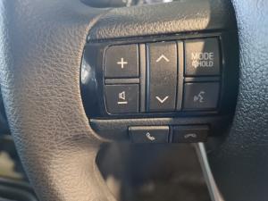 Toyota Hilux 2.4GD-6 Xtra cab Raider manual - Image 9