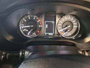 Toyota Hilux 2.4GD-6 Xtra cab Raider manual - Image 11