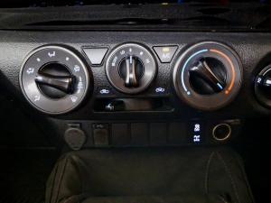 Toyota Hilux 2.8GD-6 Xtra cab 4x4 Legend auto - Image 12