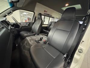 Toyota Hiace 2.5D-4D Ses-fikile 16-seater - Image 7