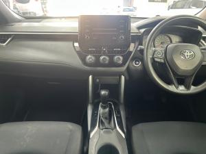 Toyota Corolla Cross 1.8 Xi - Image 15