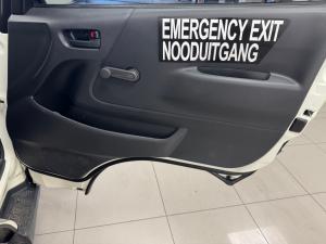 Toyota Hiace 2.5D-4D Ses-fikile 16-seater - Image 21