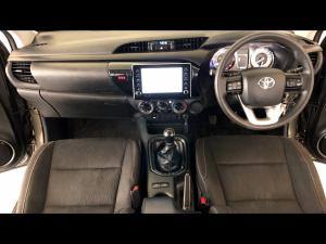 Toyota Hilux 2.4GD-6 double cab Raider manual - Image 6