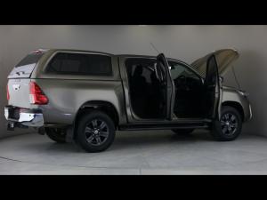 Toyota Hilux 2.4GD-6 double cab Raider manual - Image 31
